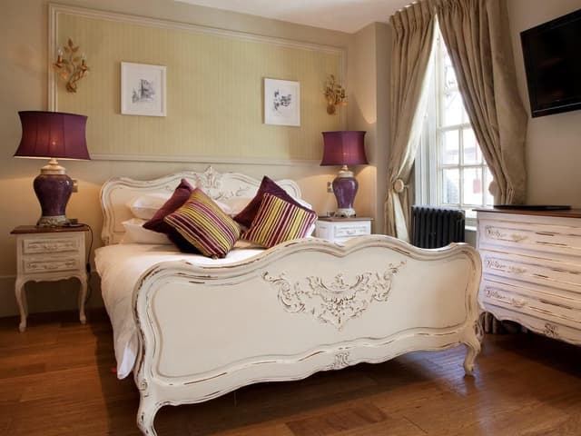 Double room-Deluxe-Ensuite-Amelia