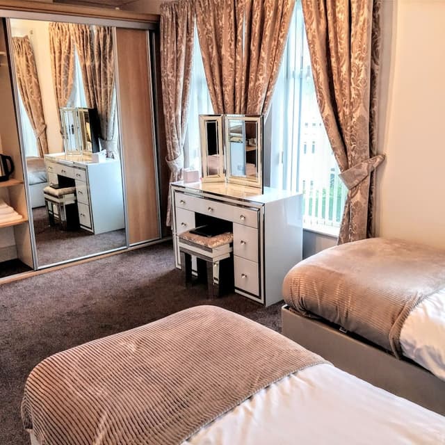 Deluxe Twin Room, Ensuite