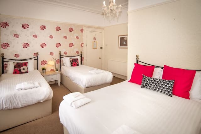 Quadruple Room, Ensuite