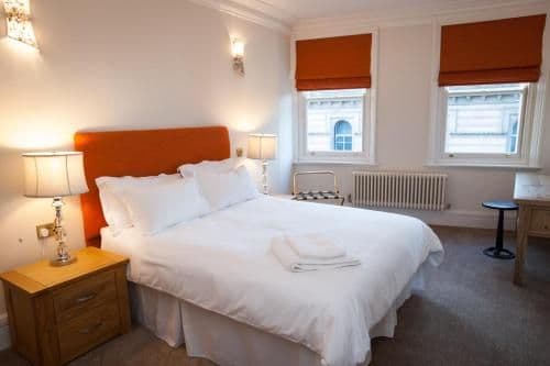 Double room-Standard-Shared Bathroom