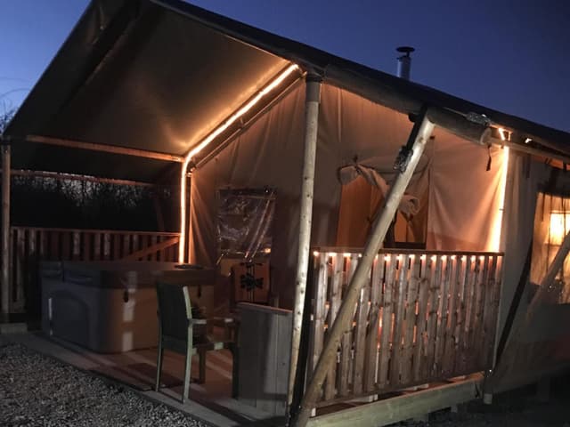 6- Safari Lodge-Lodge-Ensuite with Bath
