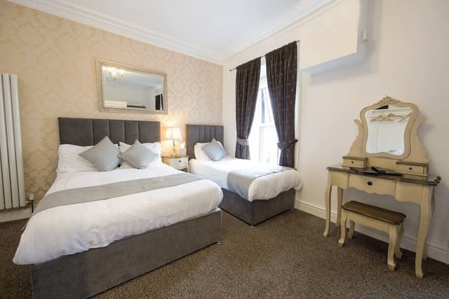Standard Quadruple Room, Ensuite