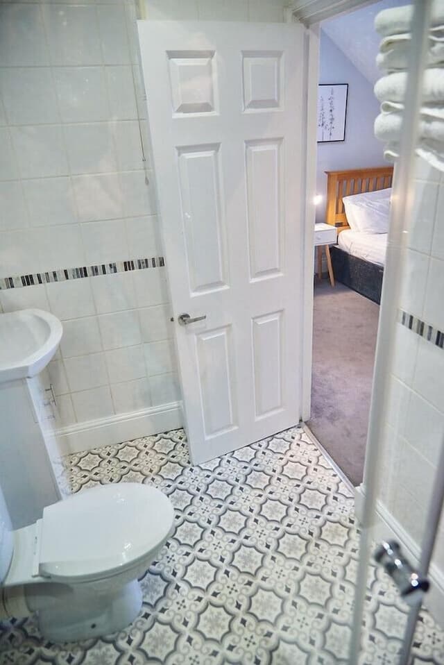 Triple Ensuite with Shower