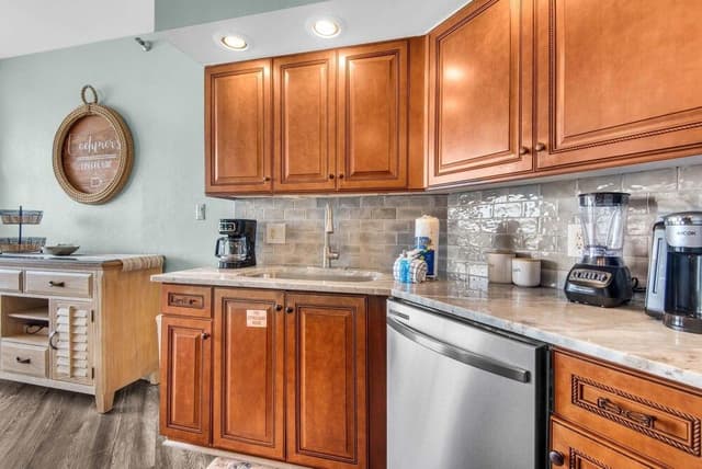 Condo, Multiple Beds (Surfside Resort #404)