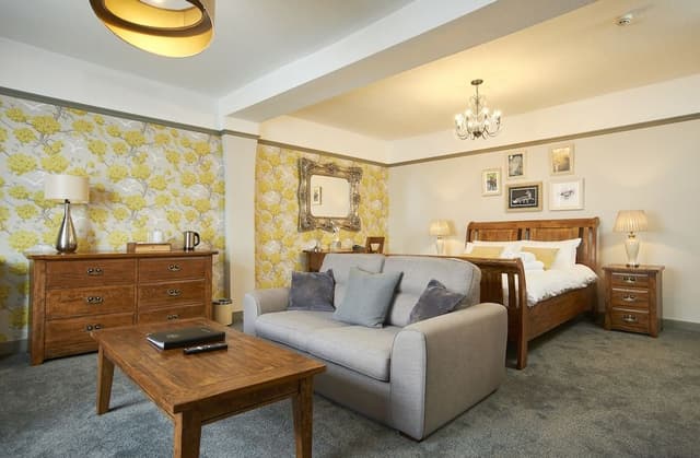 Suite, 1 King Bed (Feature)