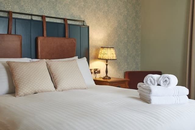 Room, 1 King Bed (Feature)