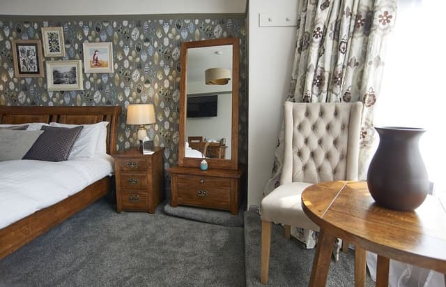 Room, 1 King Bed (Feature)
