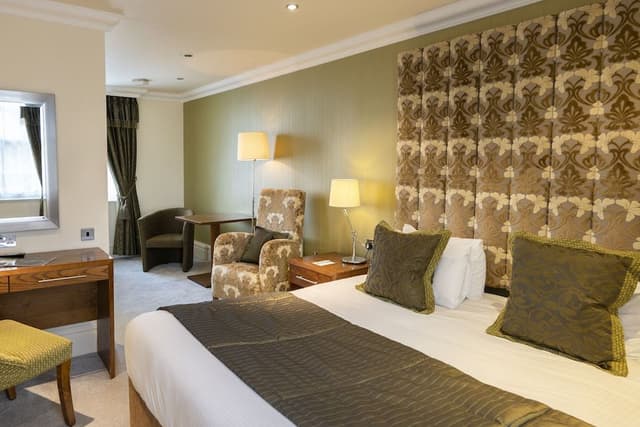Feature Room