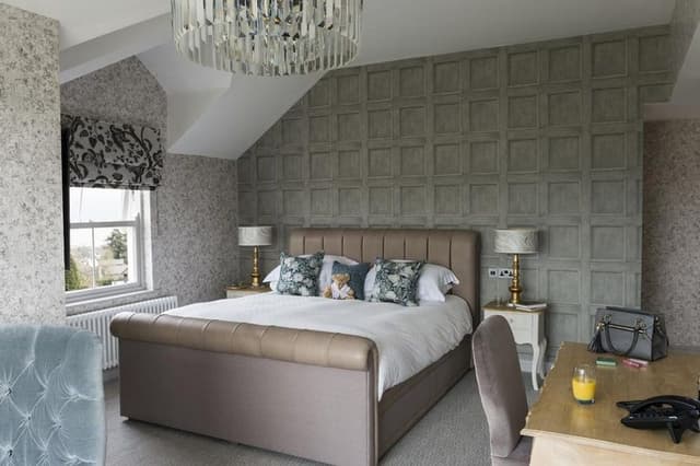 Signature Double Room, 1 King Bed, Lake View, Lakeside