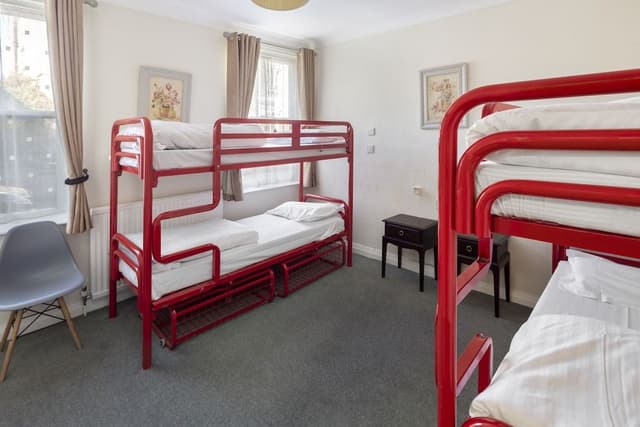 Bed in 4-bed mixed dormitory room ensuite