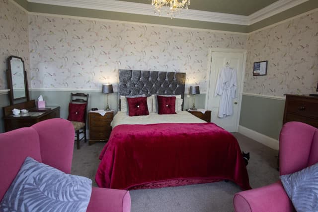 Family room-Deluxe-Ensuite-(2A and 2C) with the view