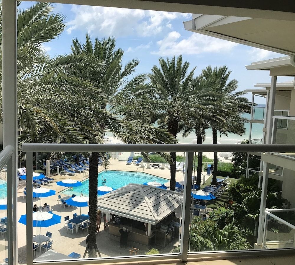 Edgewater Beach Hotel1