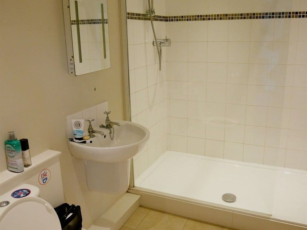 The Saracens Head Hotel4
