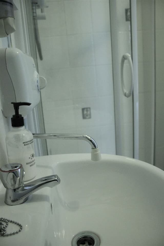 Double Room (Small Double)