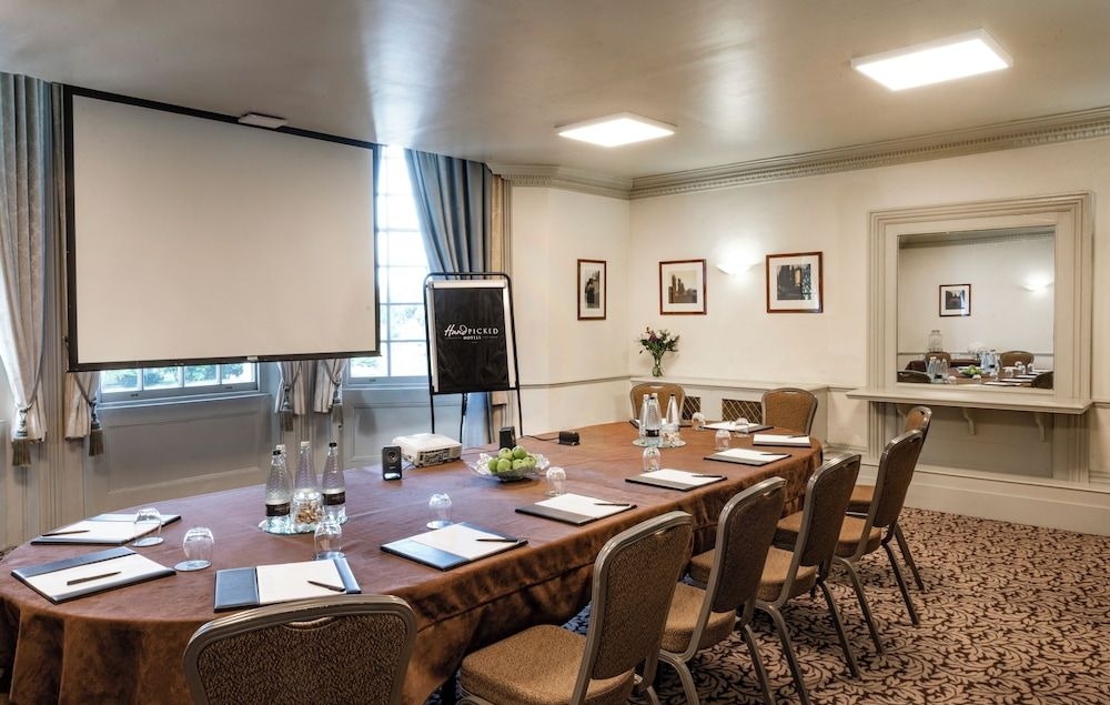 Brandshatch Place Hotel & Spa1