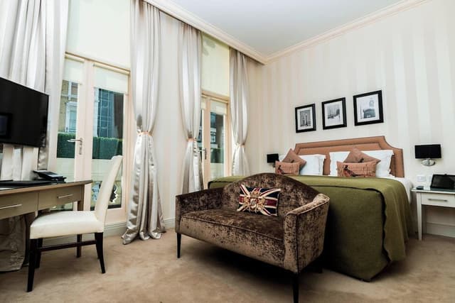 Executive Room, 1 King Bed, Balcony