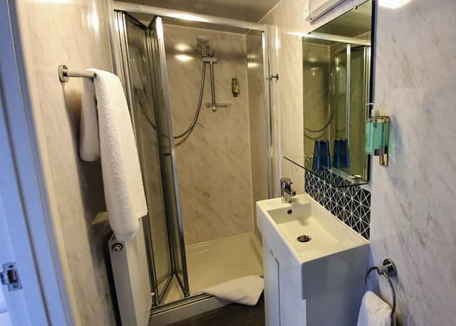 Superior Single Room, Ensuite