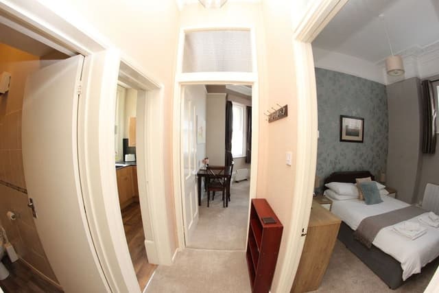 Apartment, 1 Bedroom (Apartment 7)