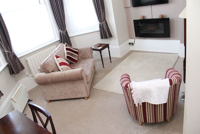 Apartment, 1 Bedroom (Apartment 7)