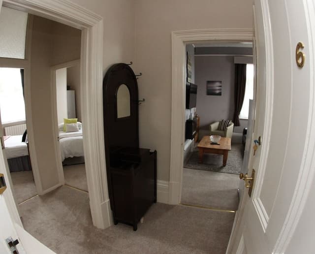 Apartment, 2 Bedrooms (Apartment 6)