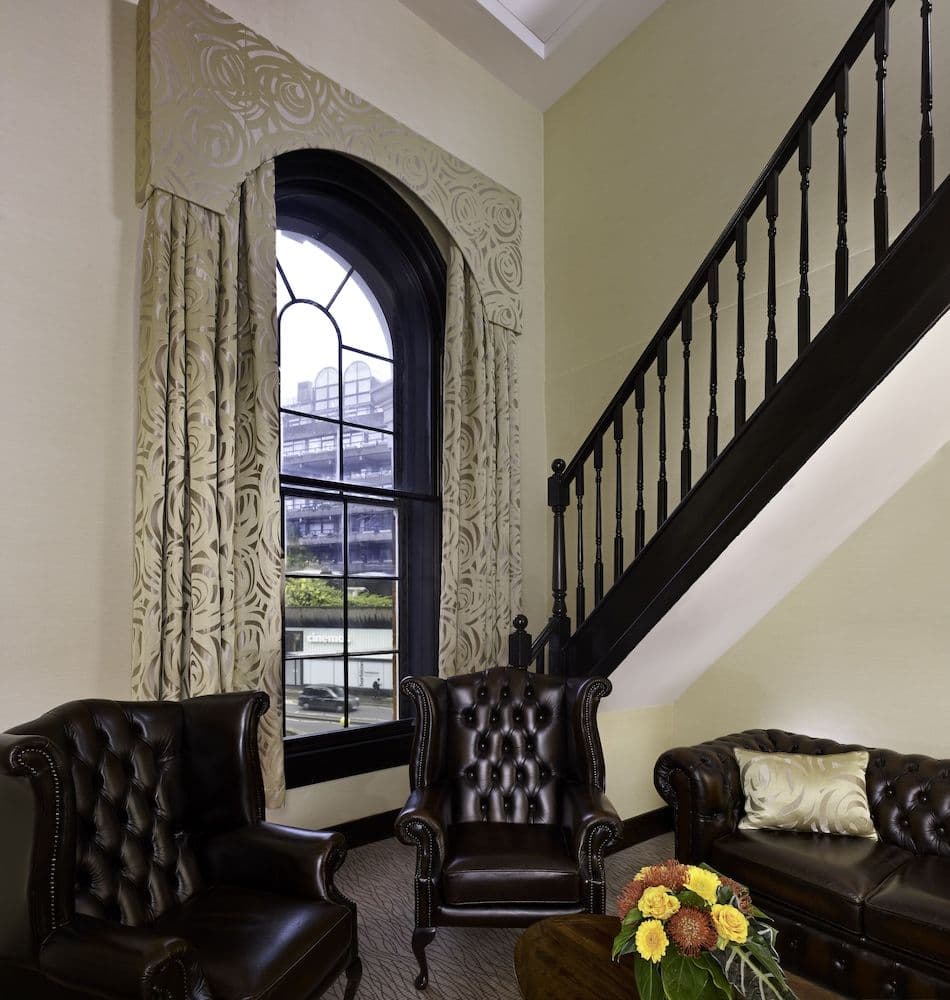 London City Suites By Montcalm London City Suites By Montcalm
