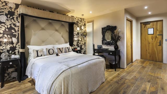 Junior Double Room