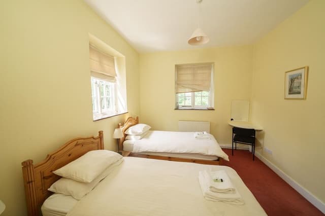 Twin room, Ensuite
