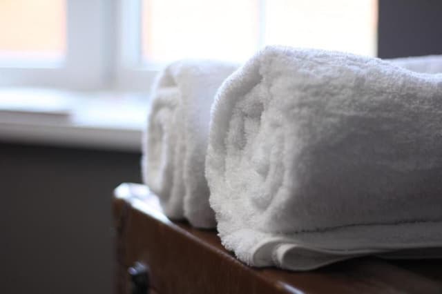 Deluxe Double Room, Ensuite, Courtyard View