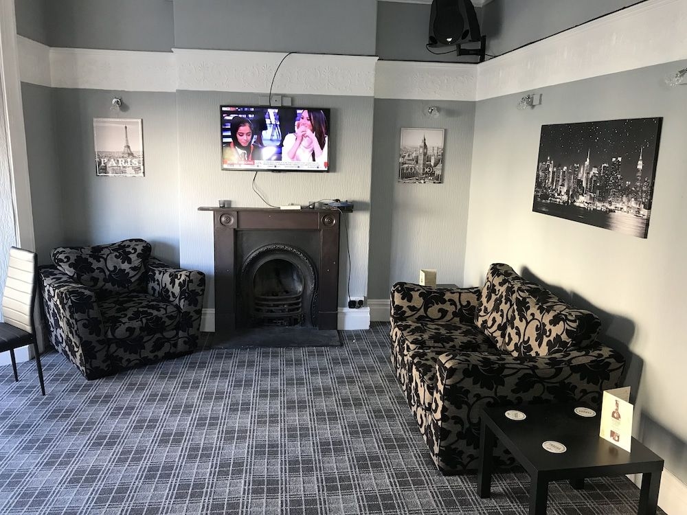 The Alexandra Hotel4