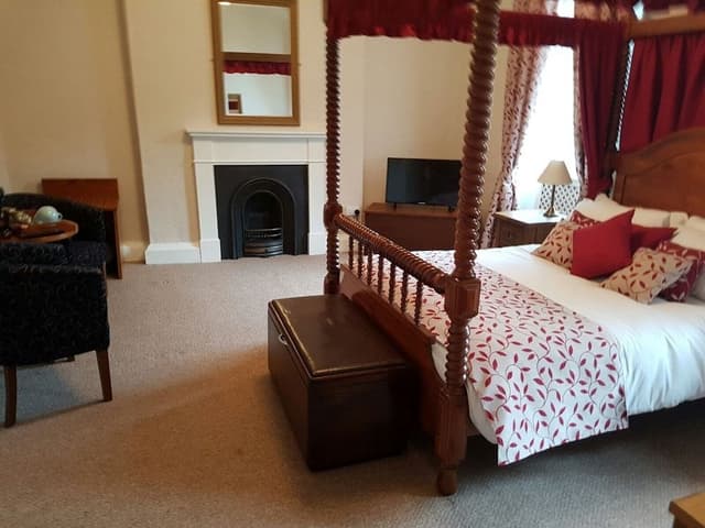 Superior Double Room, Ensuite (Bath and Shower)