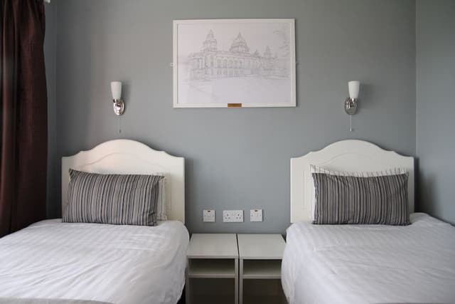 Twin Room, Ensuite