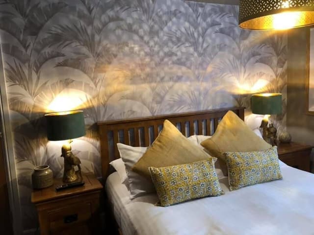 Double Room (Room 4)