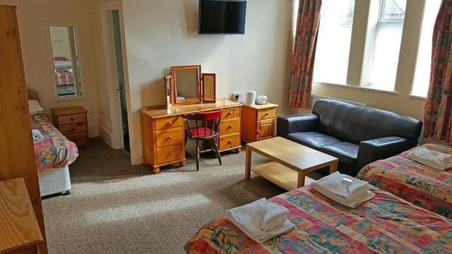 Family Room, Ensuite