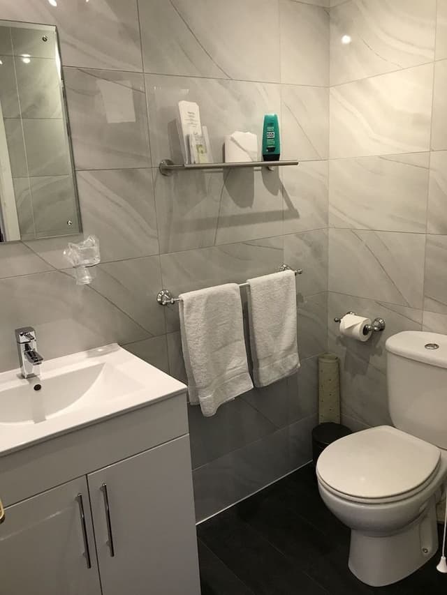 Twin Room, Ensuite (B&B)