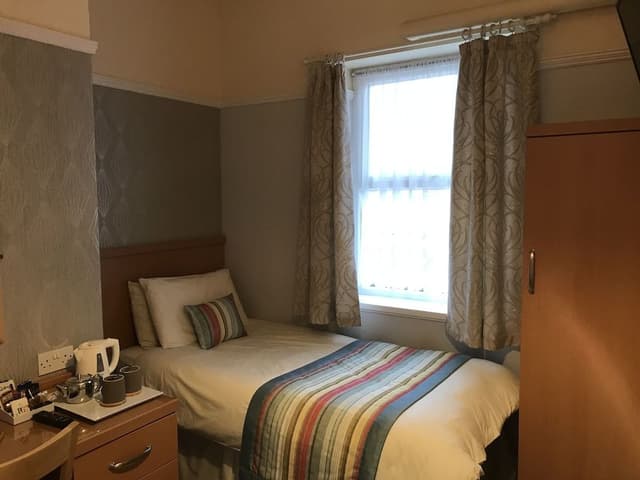 Twin Room, Ensuite (B&B)