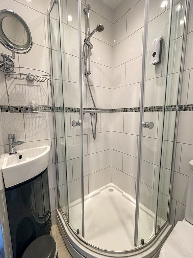 Standard Double Room, Ensuite