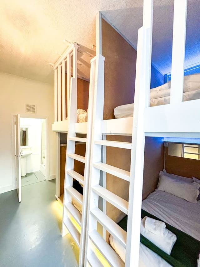 Family Studio, Ensuite