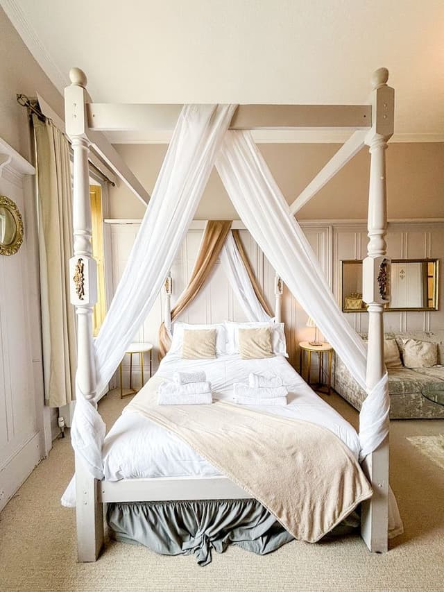 Suite, Ensuite