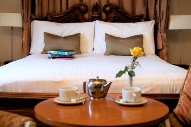 Sea View Four Poster