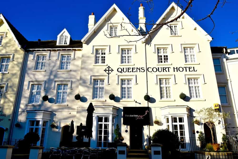 Queens Court Hotel Queens Court Hotel
