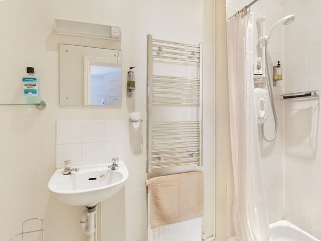 Twin Room, 2 Twin Beds, Ensuite