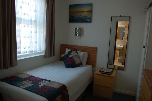 Standard Single Room