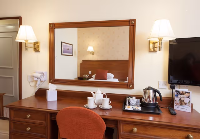 Family Triple Room (2 Adults + 1 Child)