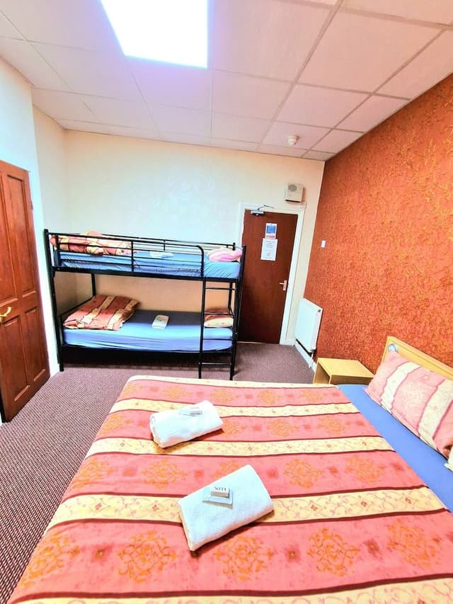 Standard Quadruple Room, Ensuite