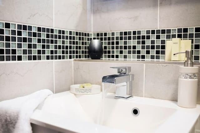 Classic Double Room, Ensuite