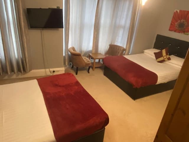Superior Quadruple Room, Ensuite