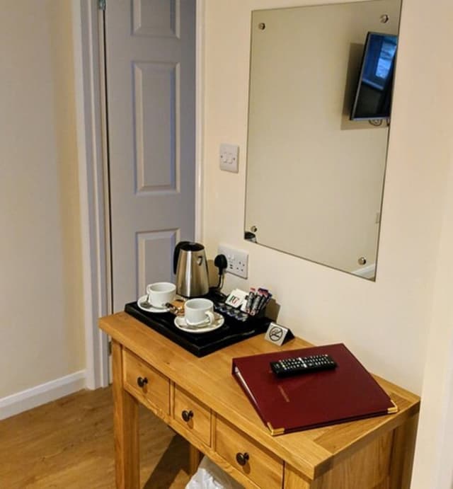 Standard Room, 1 King Bed