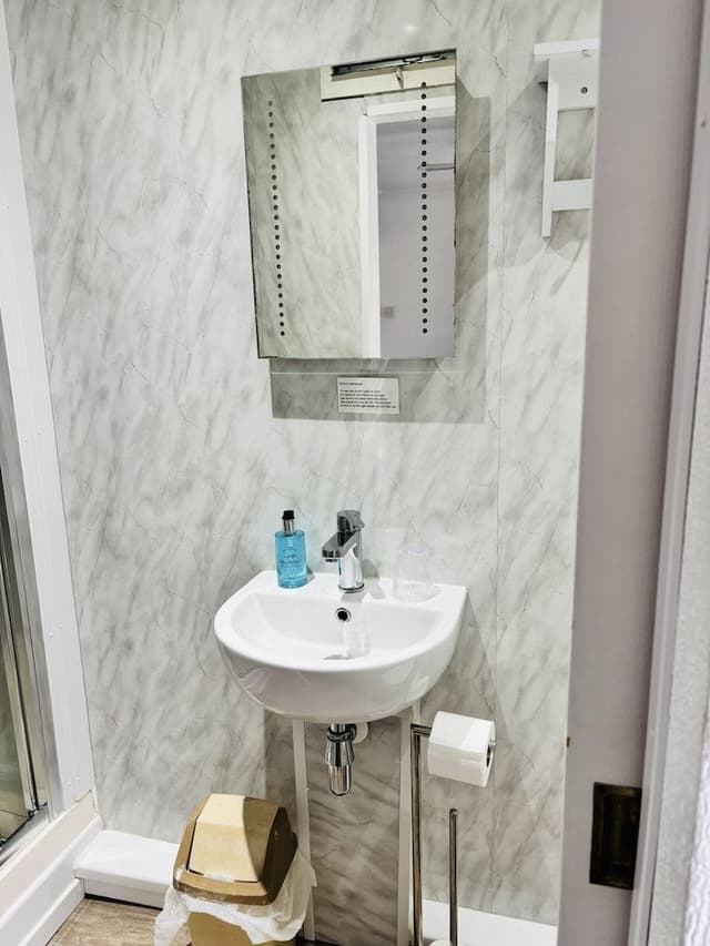 Suite, Ensuite (3 - 2 Adults & 1 Child)