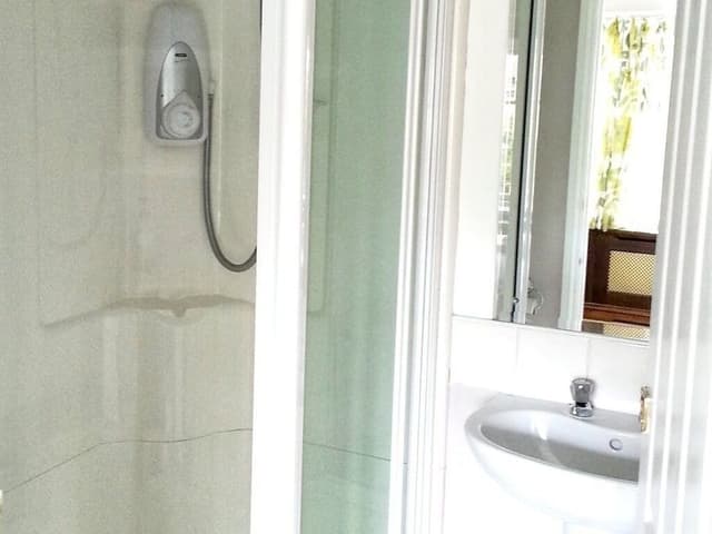 Double Room, Ensuite (ROOM 3)