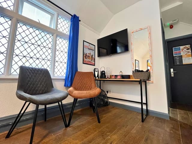 Single Room, Shared Bathroom